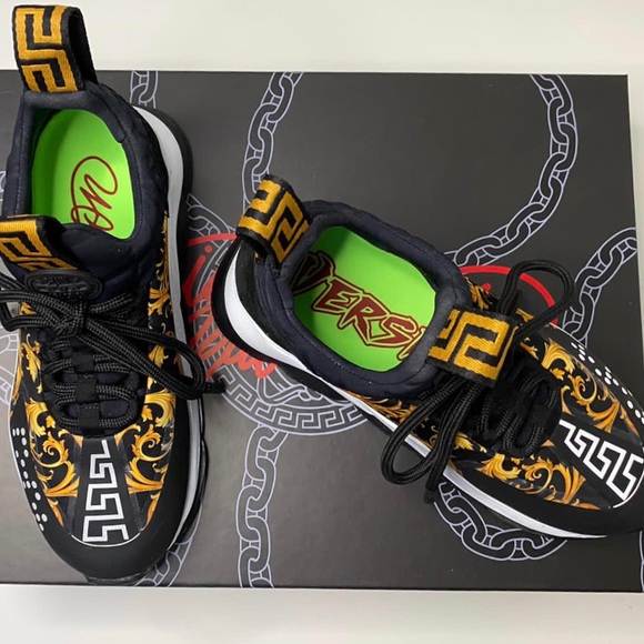 Versace sport shoe - Picture 2 of 5